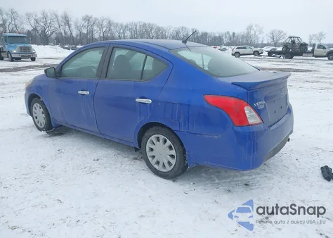 2015 Nissan Versa 1.6 Sv z USA, uszkodzony, nr VIN 3N1CN7AP1FL886623